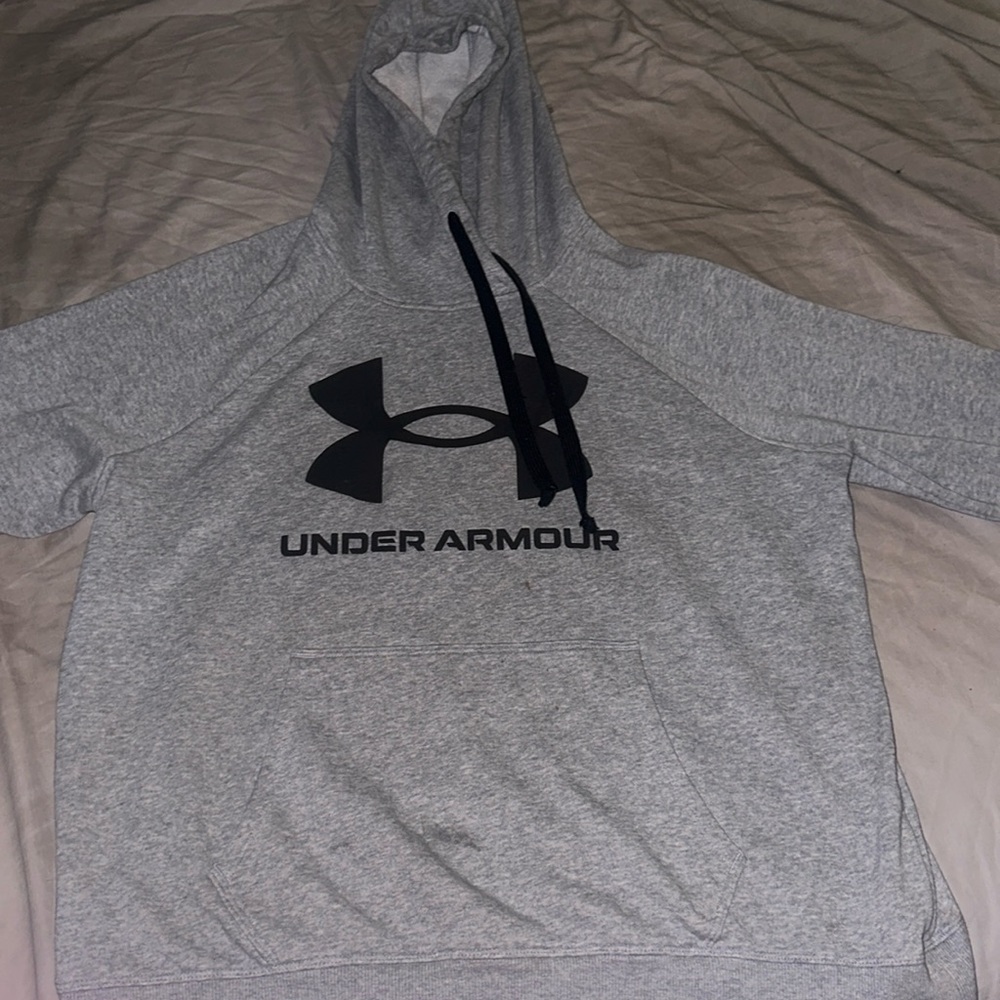 Women’s large under armor hoodie